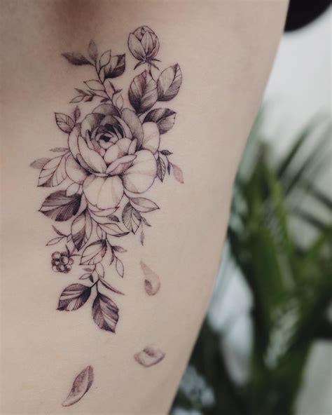 costillas tatuajes sexis para mujer|17 hermosos tatuajes en las costillas (y sus significados) para las ...